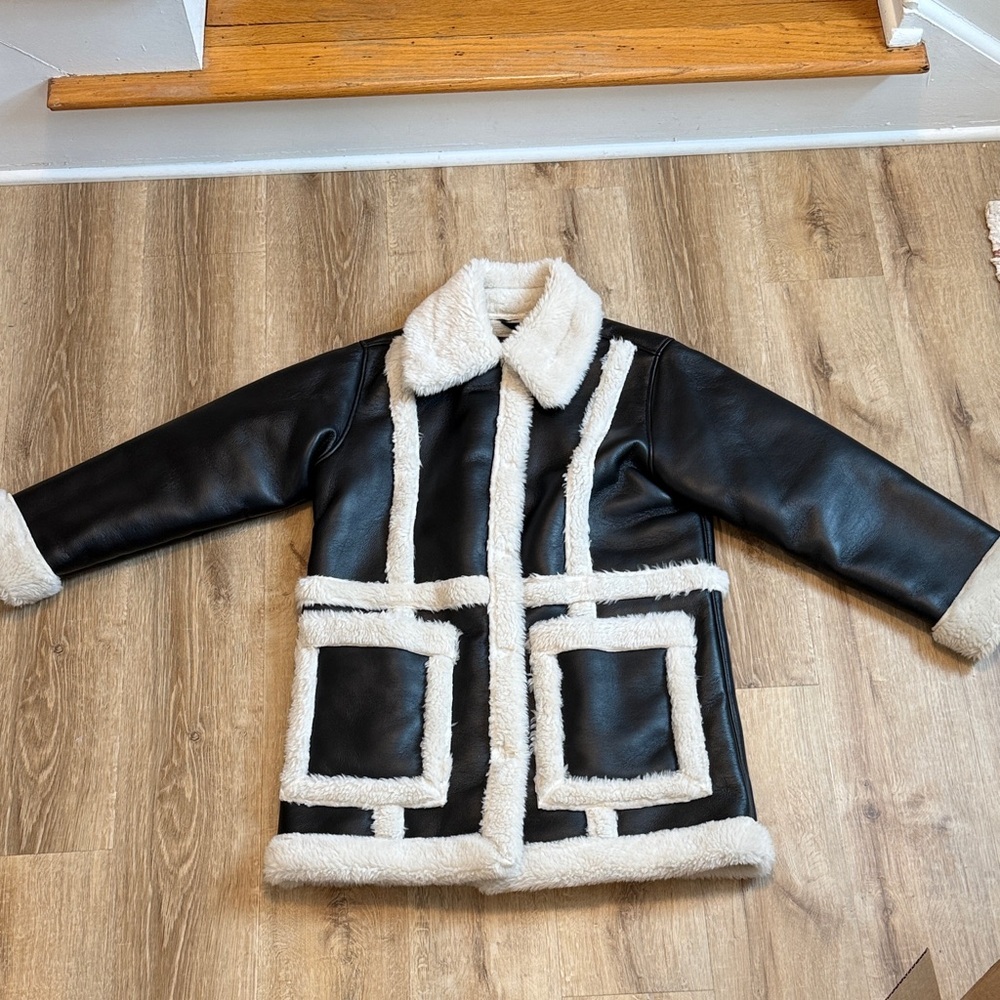 Abercrombie Oversized Sherpa-Lined Vegan Leather Coat - Picture 4 of 7